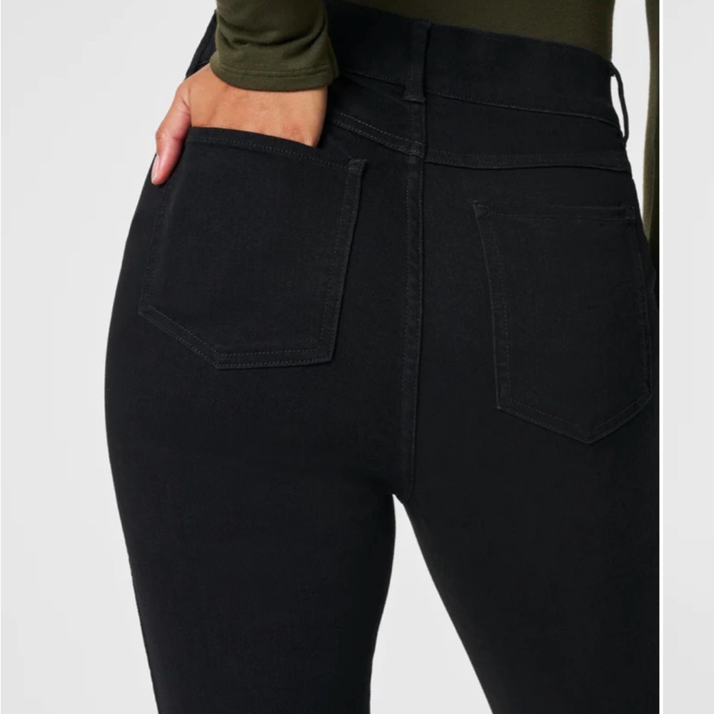 SPANX Black Skinny Jeans. - Picture 2 of 13